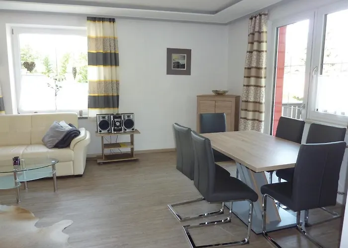 Ferienwohnung Mit Blick Auf Die Buchensteinwand